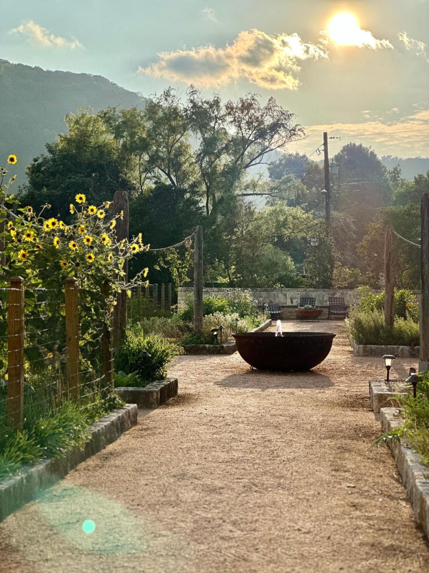 Lake Austin Spa Resort Екстериор снимка