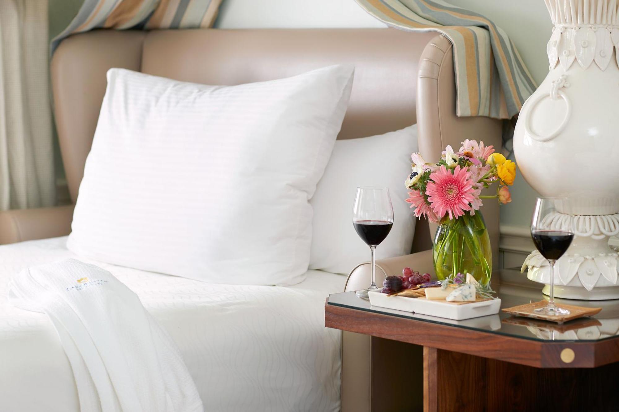 Lake Austin Spa Resort Стая снимка